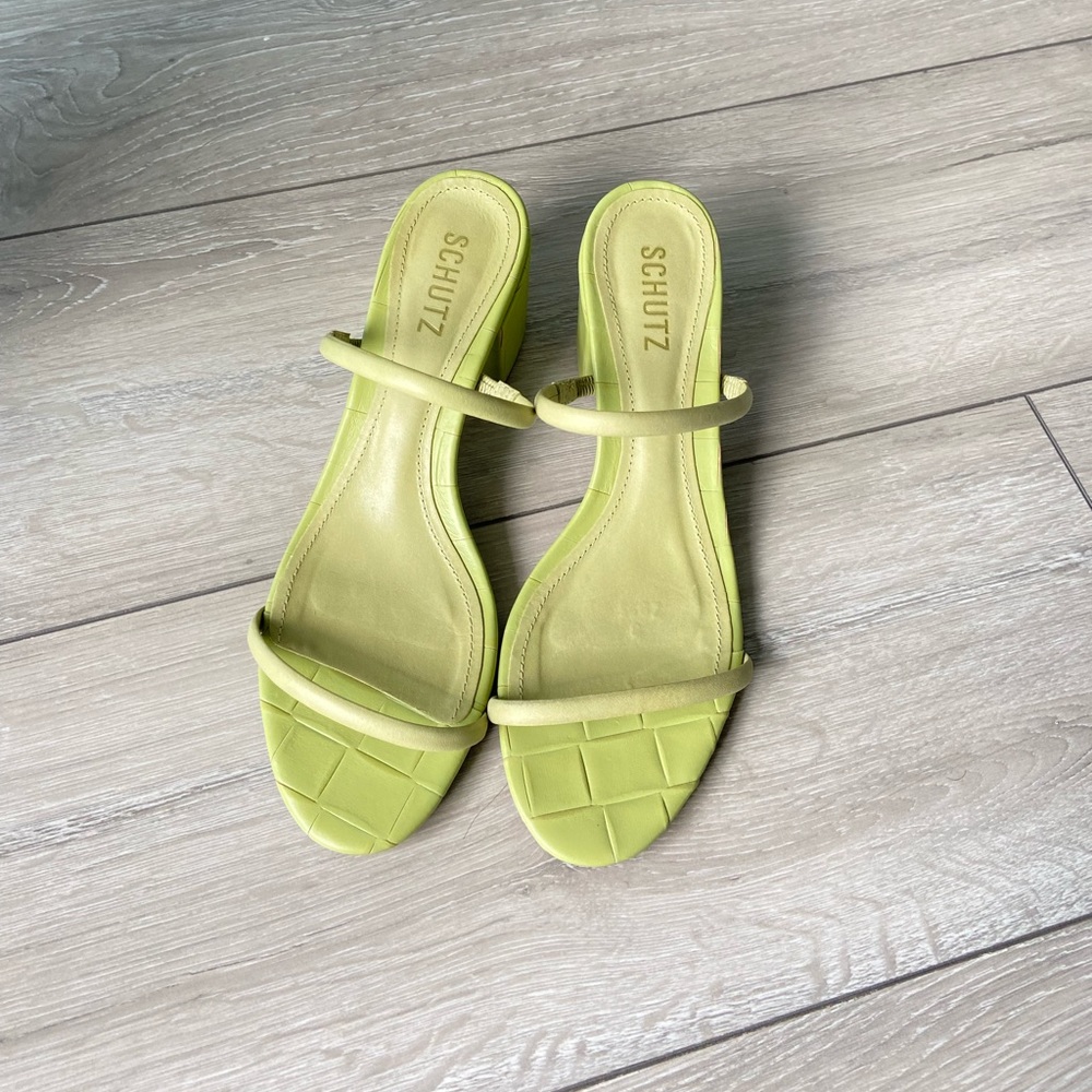 Schutz Ray Mule Sandal size 9 (like new)